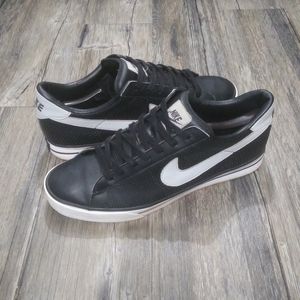 nike sweet classic low
